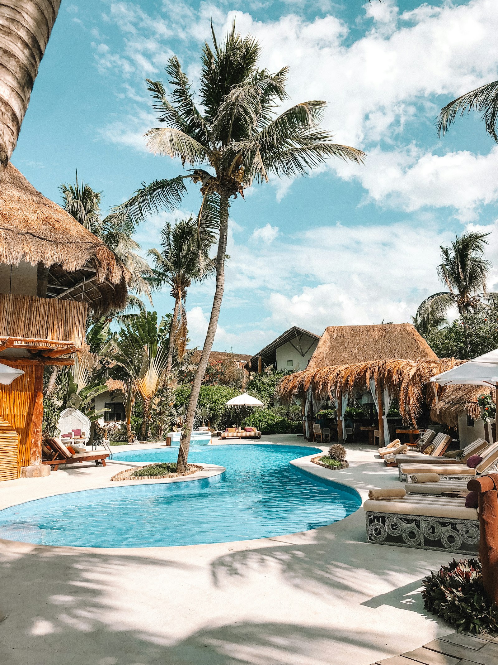 Drift Beach Dubai Review 2026: The Luxury Adult-Only Beach Club