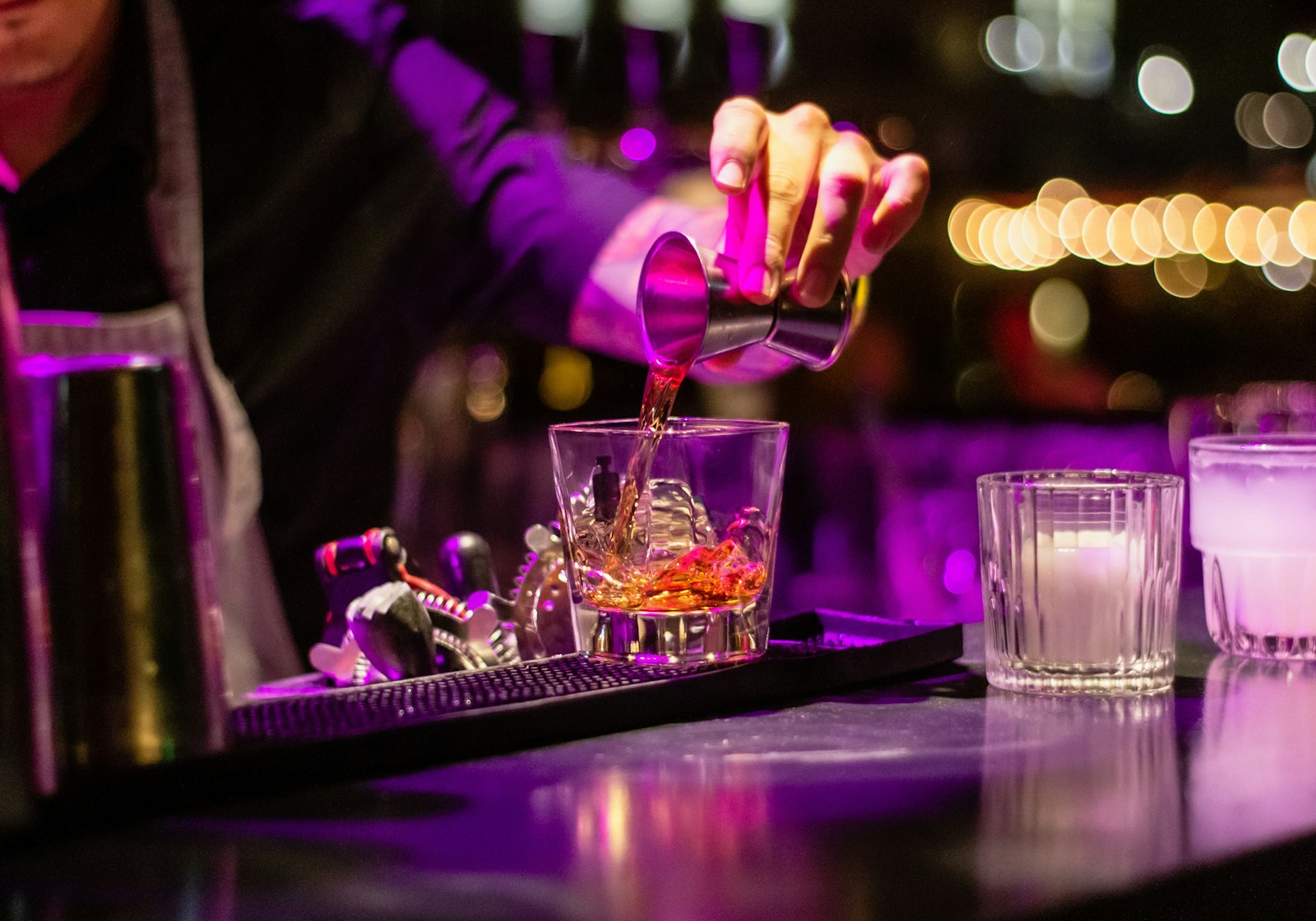 Beach Club to Nightlife: The Complete Day-to-Night Dubai Guide 2026
